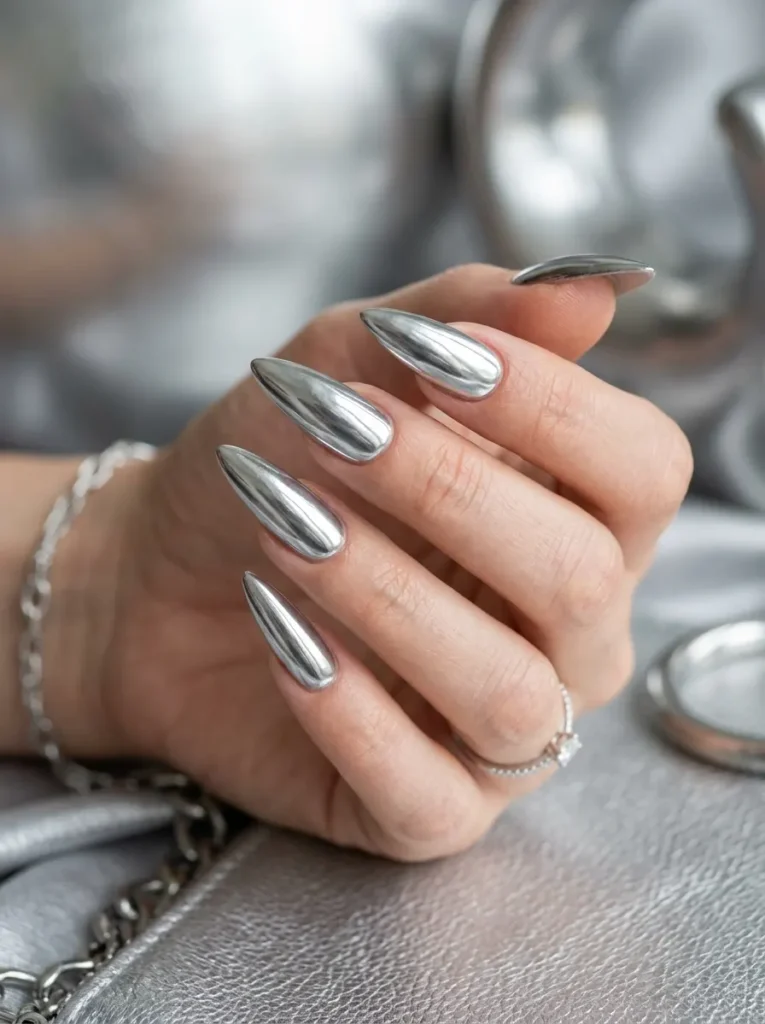 11: Silver Mirror Reflection